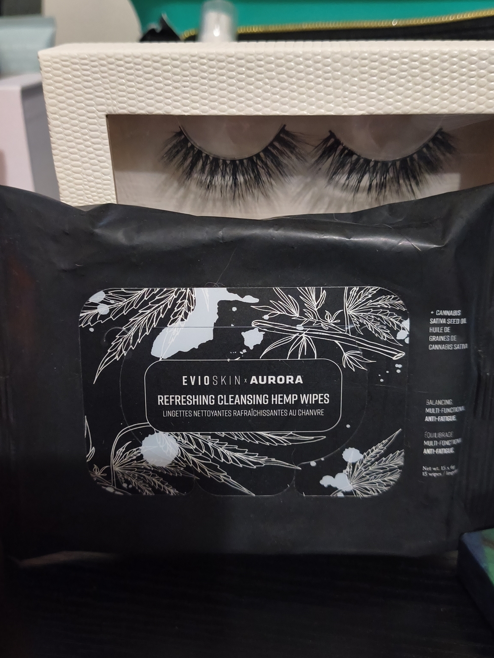 Evioskin x aurora refreshing cleansing hemp wipes 15ct *DISCONTINUED*